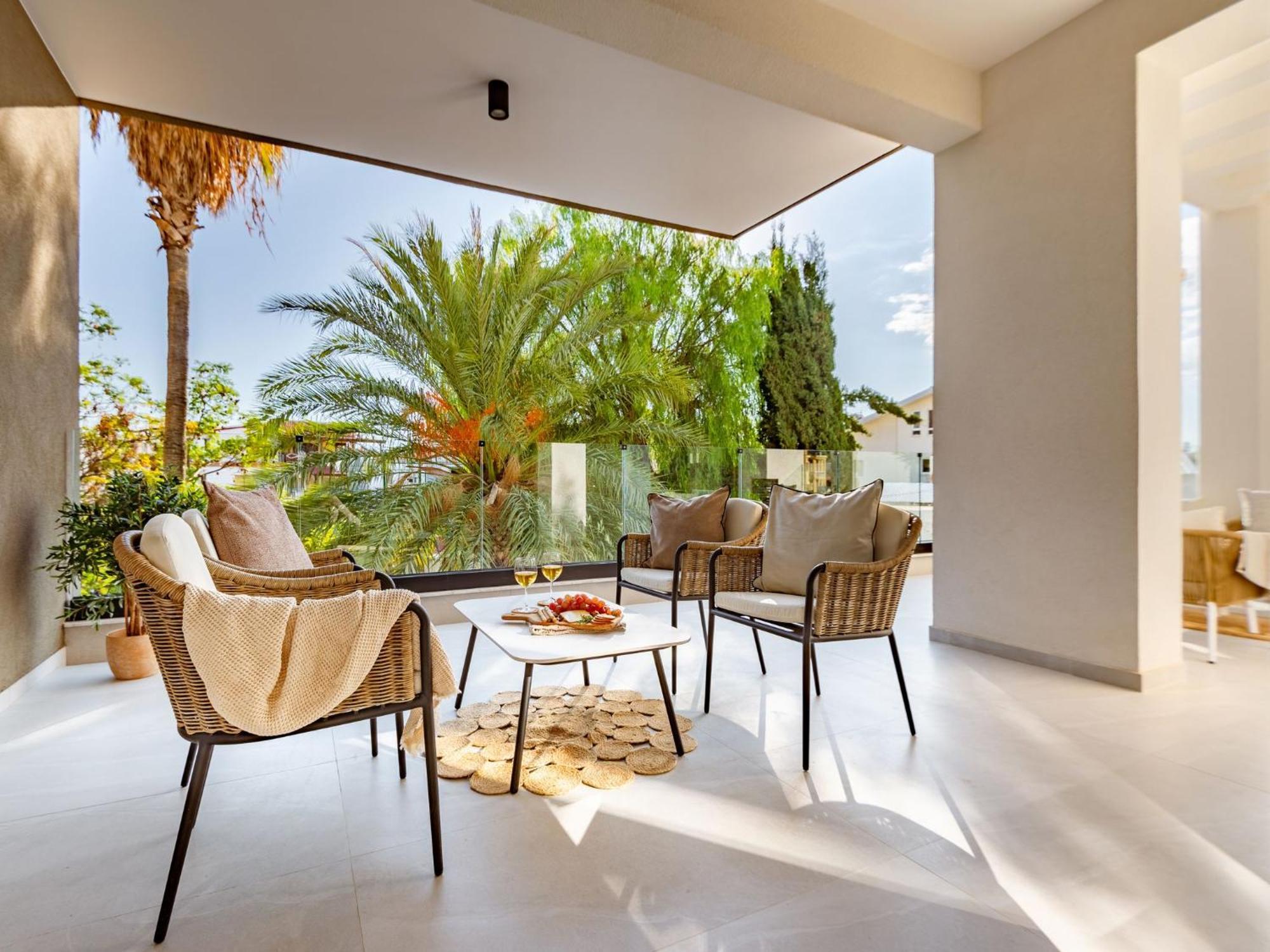 Sanders Breeze Limassol